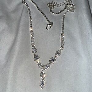 Elegant Silver Necklace with Crystal Accents